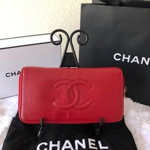 ❌❌SOLD❌❌🌸Chanel L-Gusset Zippy Caviar Wallet🌸